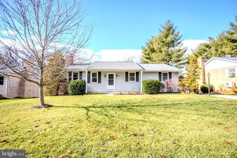 75 Bragg St, Hanover, PA 17331