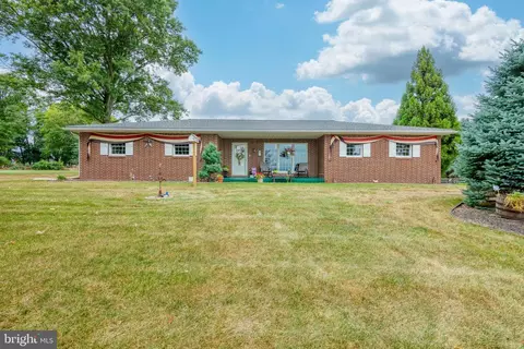 6497 Dark Hollow Rd, Wrightsville, PA 17368