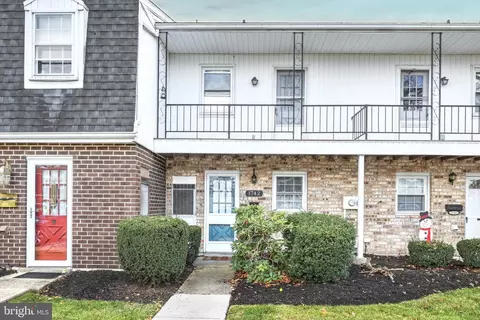 1742 Devers Rd, York, PA 17404