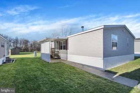 126 Mimosa Dr, York, PA 17402