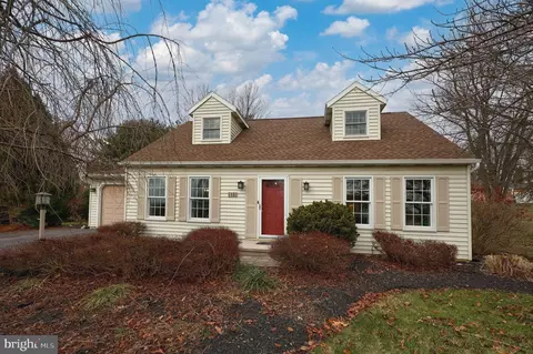12 Barelyn Dr, New Freedom, PA 17349