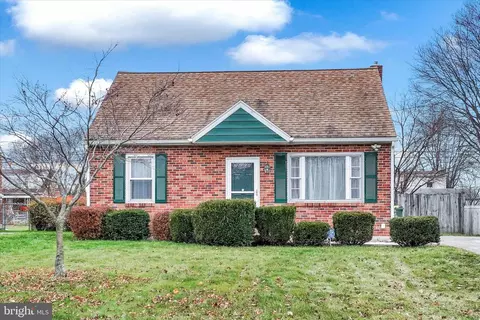 304 Edgewood Rd, York, PA 17402