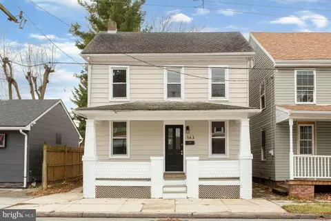563 Baltimore St, Hanover, PA 17331