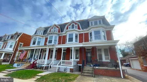 220 E Cottage Pl, York, PA 17401