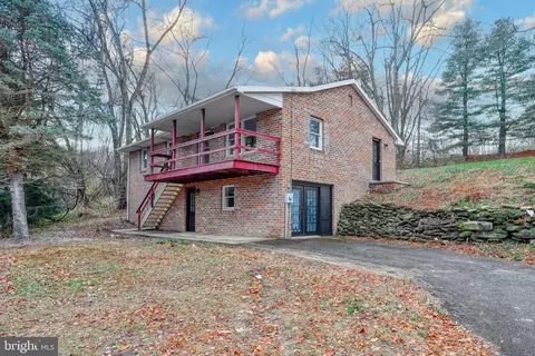 704 Taylor Rd, Windsor, PA 17366