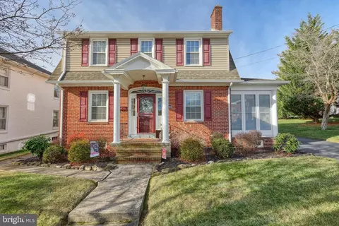 164 N Walnut St, Spring Grove, PA 17362