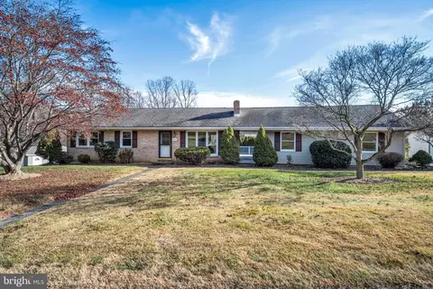 570 Ridge Rd, Lewisberry, PA 17339