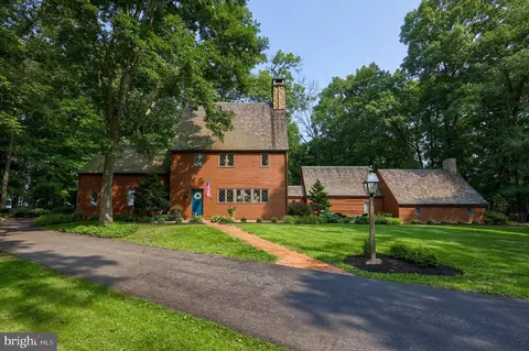 151 Fairfax Dr, York, PA 17403