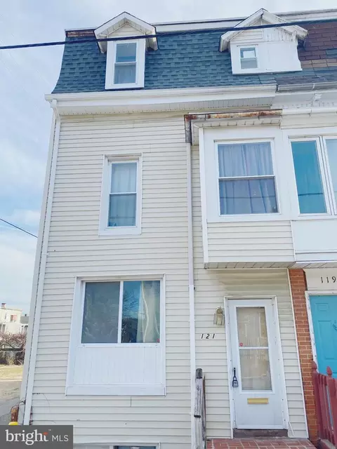121 N West St, York, PA 17401