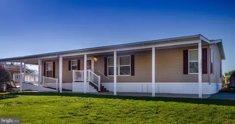 261 James Way, York, PA 17406