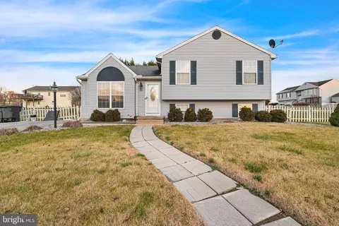78 Canterbury Ave, Felton, PA 17322