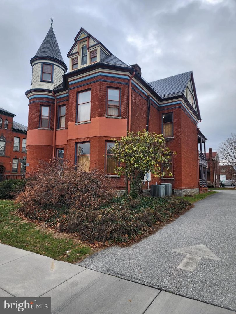 200 E Walnut St, Hanover, PA 17331 photo 1