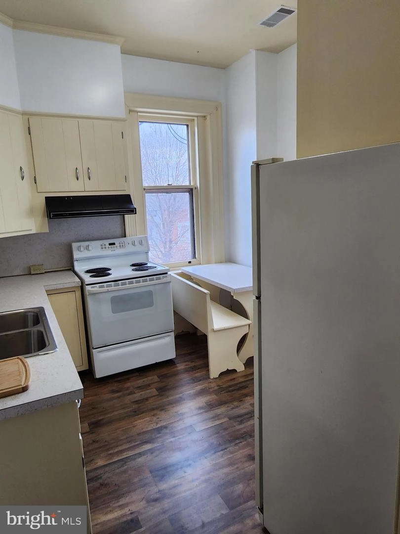200 E Walnut St, Hanover, PA 17331 photo 87