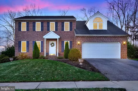 2842 Loman Ave, York, PA 17408