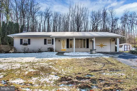 4953 Blooming Grove Rd, Glenville, PA 17329