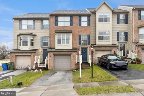 137 Zachary Dr, Hanover, PA 17331
