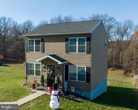 1384 Snyder Corner Rd, Red Lion, PA 17356