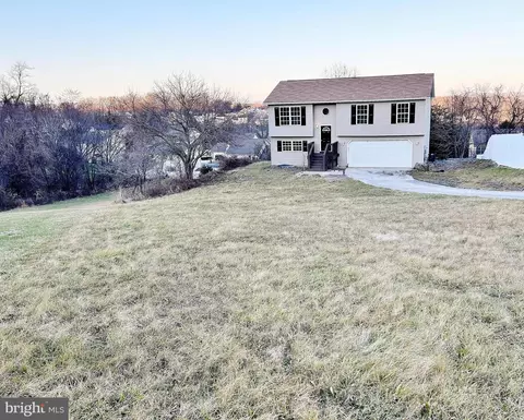 155 Northcrest Dr, York Haven, PA 17370