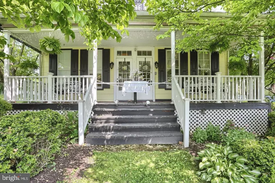 25 W Market St, Hellam, PA 17406 38 Photos Movoto