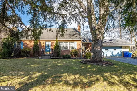 3277 E Berlin Rd, York, PA 17408