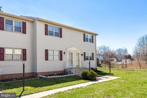 174 Center St #174, Hanover, PA 17331