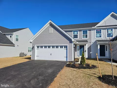 7450 Saint Patrick Ct, Abbottstown, PA 17301