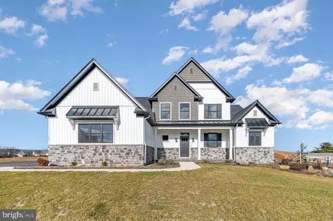 739 Oxford Dr, York, PA 17406