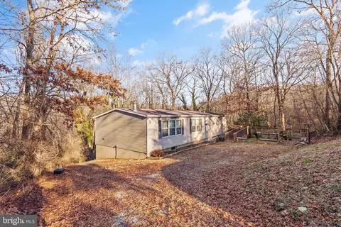 55 Pond Rd, Delta, PA 17314