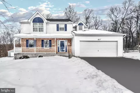 115 Hershey Cir, Stewartstown, PA 17363