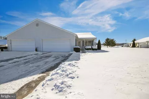1399 Village Dr, Spring Grove, PA 17362