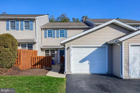 702 Bentwood Ln, York, PA 17408