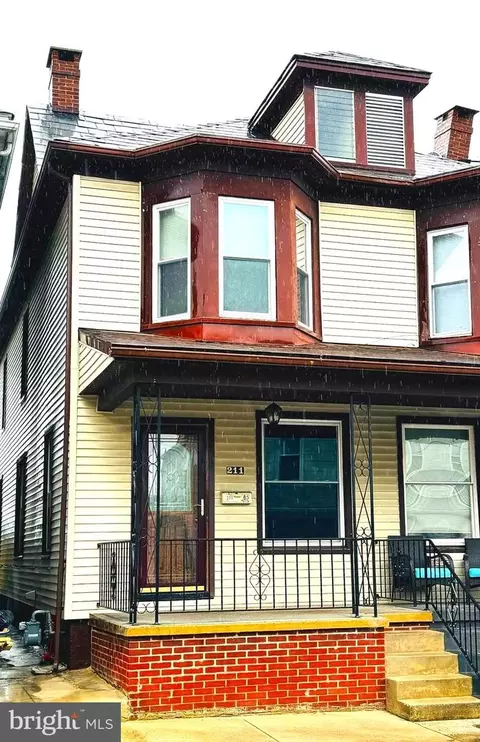 211 Ruth Ave, Hanover, PA 17331