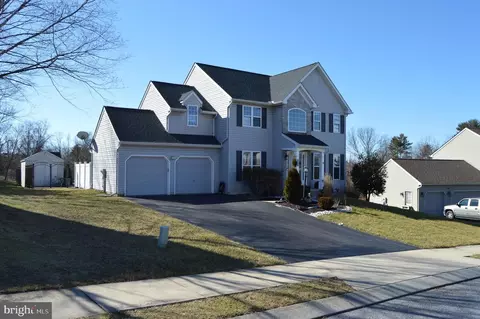 1168 Caspian Dr, York, PA 17404