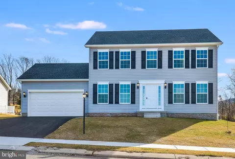 1231 Maple Ln #4, Hanover, PA 17331