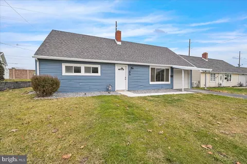 767 Fireside Rd, York, PA 17404