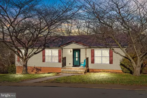 236 Troy Rd, Dallastown, PA 17313