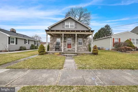 106 Moul Ave, Hanover, PA 17331