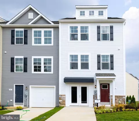 170 Holstein Dr, Hanover, PA 17331