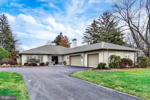 1500 Rosewood Ln, York, PA 17403