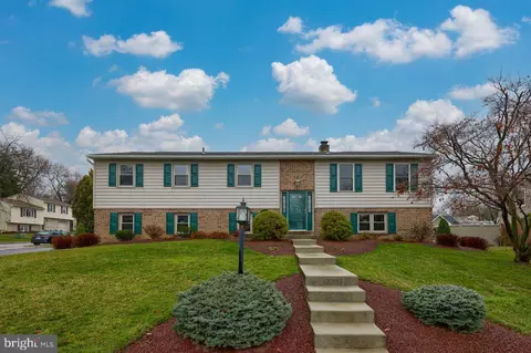 3450 Cranmere Ln, York, PA 17402