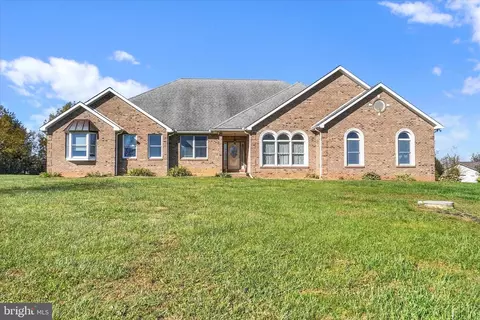 1274 Line Rd, Delta, PA 17314