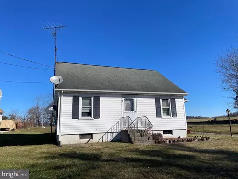 5698 N Church St, Glen Rock, PA 17327