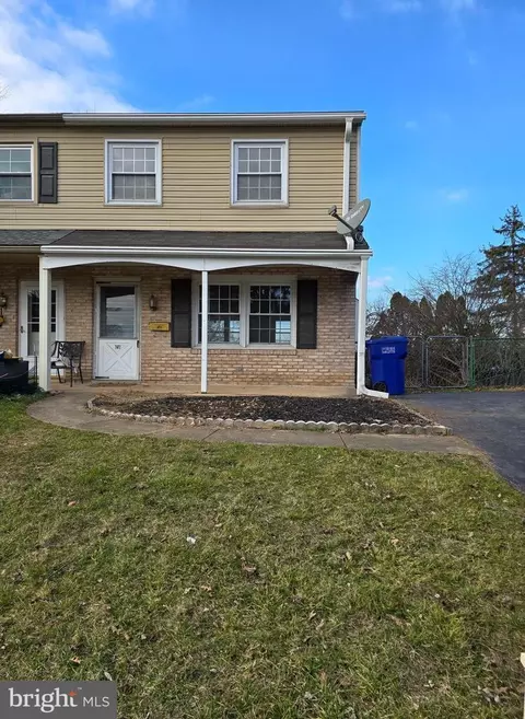 747 Colonial Ave, York, PA 17403