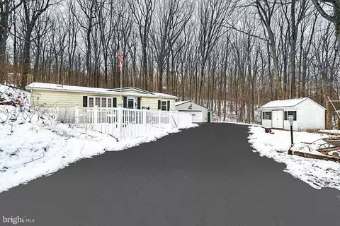 2201 Sky Top Trl, Dover, PA 17315