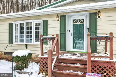 2201 Sky Top Trl, Dover, PA 17315 photo 2
