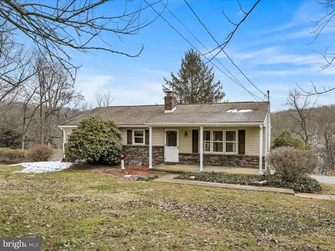 2168 Craley Rd, Windsor, PA 17366