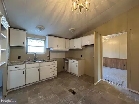 33 Meadowview Dr, Dover, PA 17315 photo 15