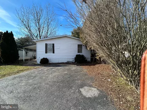 33 Meadowview Dr, Dover, PA 17315 photo 2