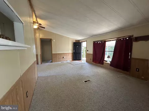 33 Meadowview Dr, Dover, PA 17315 photo 23