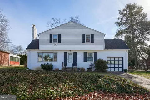 776 Grandview Rd, York, PA 17403